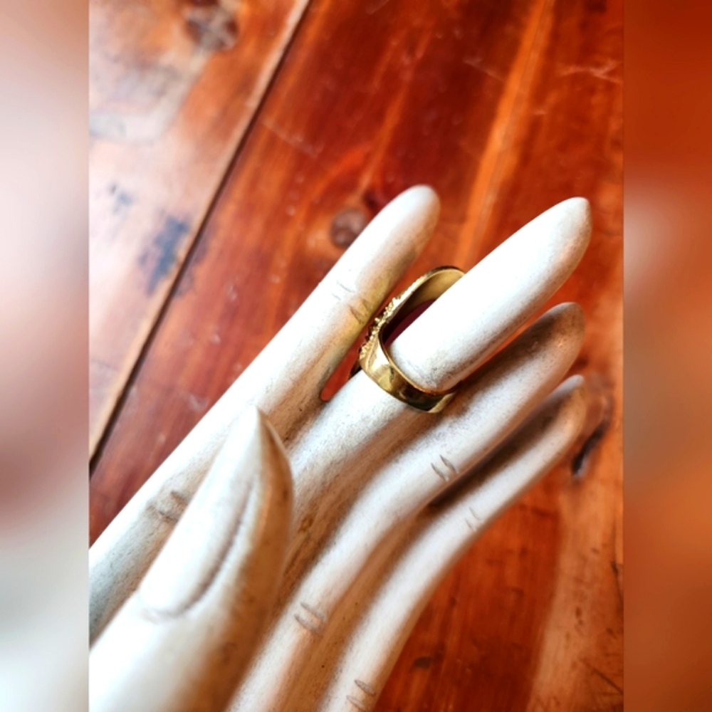 Pink Cat's Eye Statement Ring with Beautiful Filigree Detailing - Picture 11 of 16
